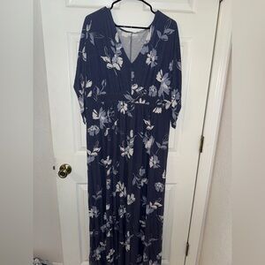 Isabel Maternity by Ingrid & Isabel Navy and White Floral Maxi Dress